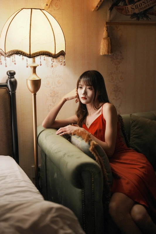 黑夜里的红玫瑰 - 兔子zzz不吃胡萝卜